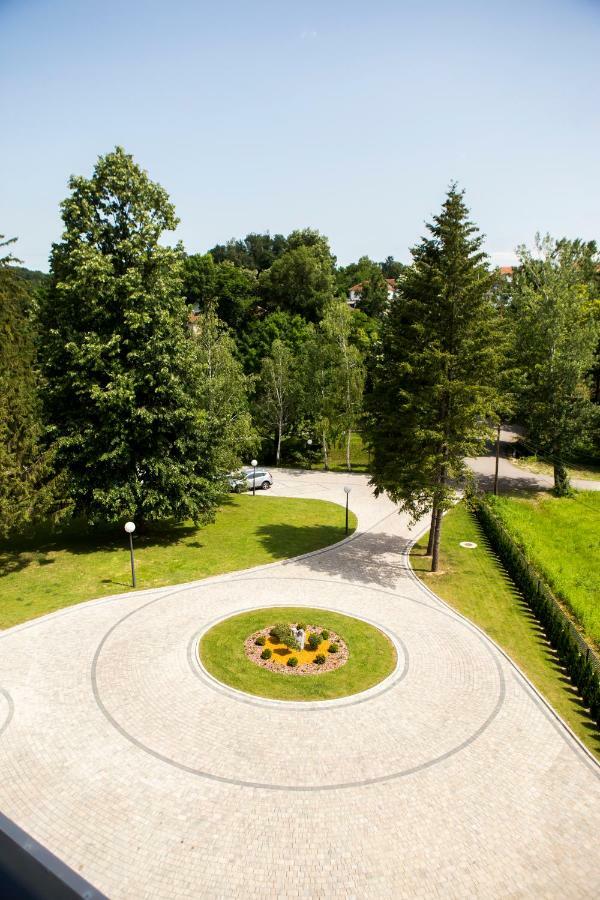 A Hoteli - Hotel Slatina Vrnjačka Banja Buitenkant foto
